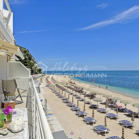624 - Open Space Con Terrazzo Frontemare Al Fior Di Mare, Climatizzato E Con Posto Auto - Spiaggia Inclusa Nel Prezzo Apartment Numana
